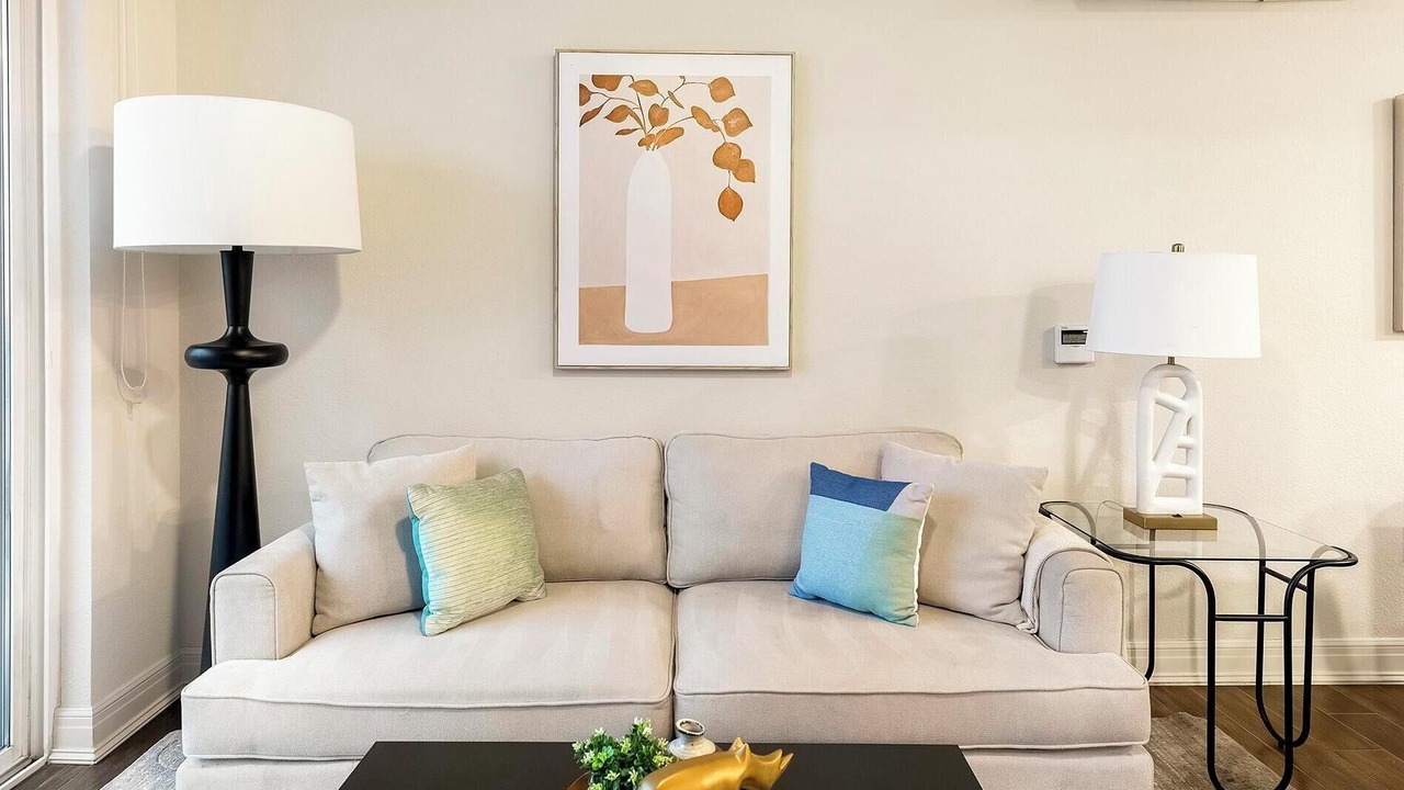 Photo of Livingroom in Overland Park