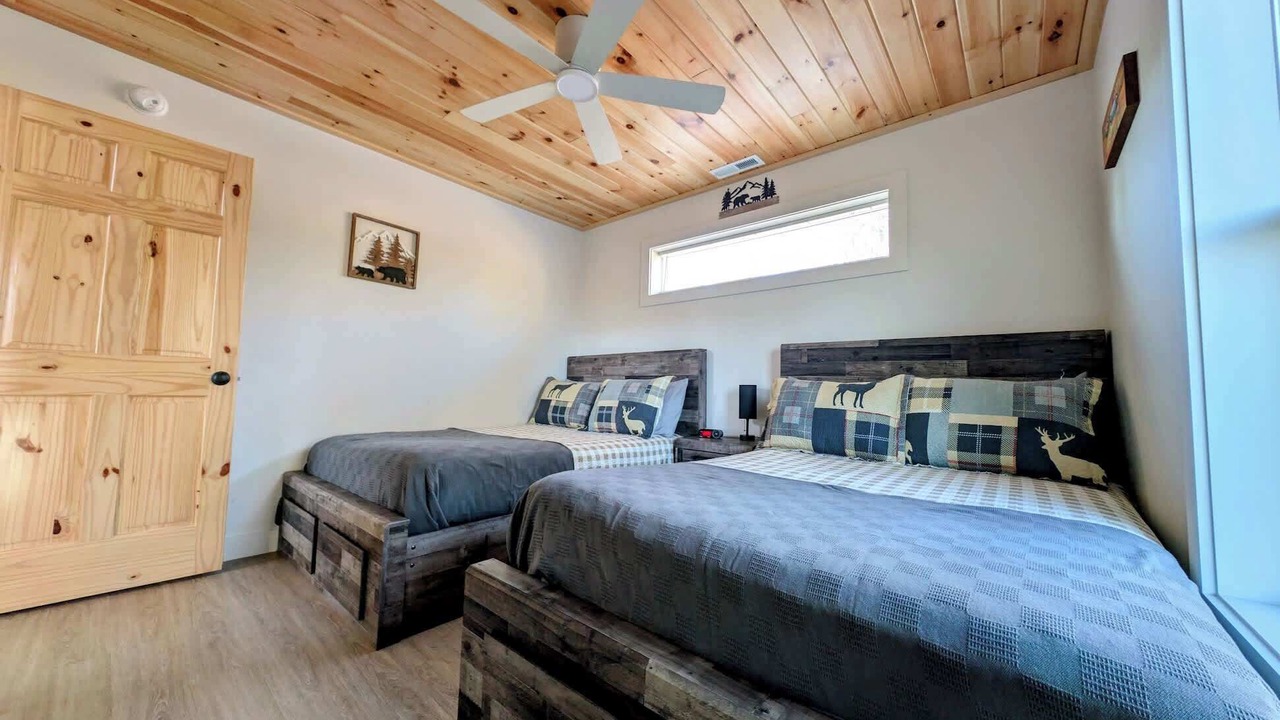 Photo of Bedroom in Sullivan