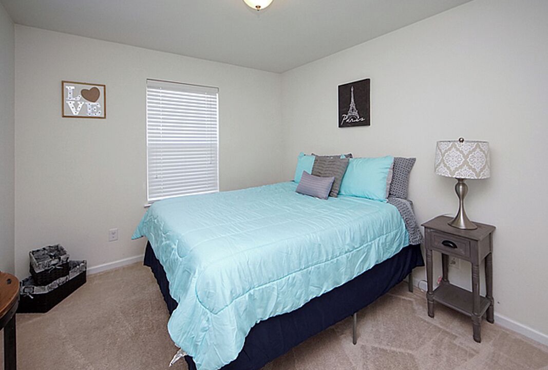 Photo of Bedroom in Summerville