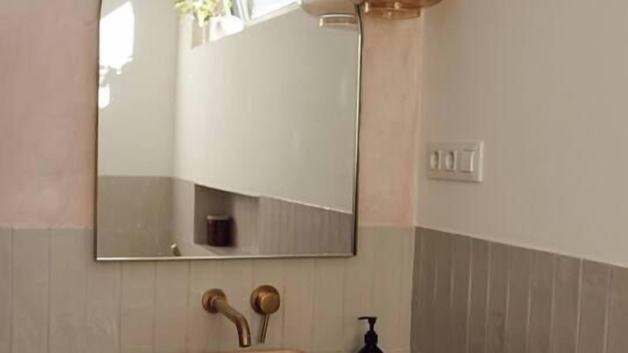 Photo of Bathroom in El Castell de Montornes