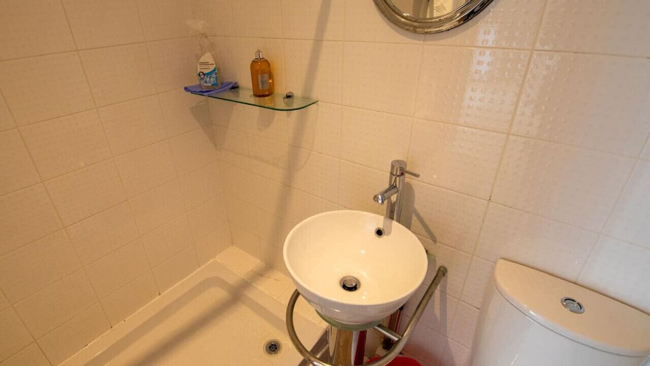 Photo of Bathroom in Lydd