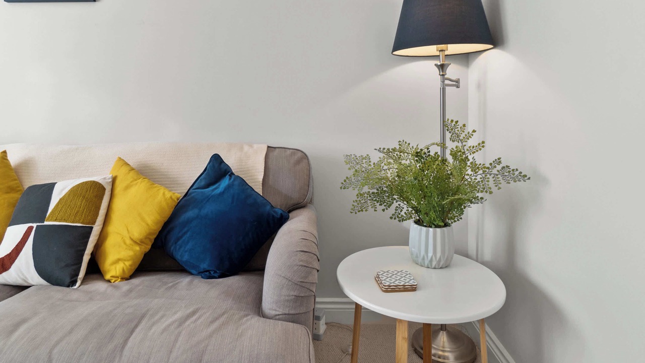 Photo of Livingroom in Exeter