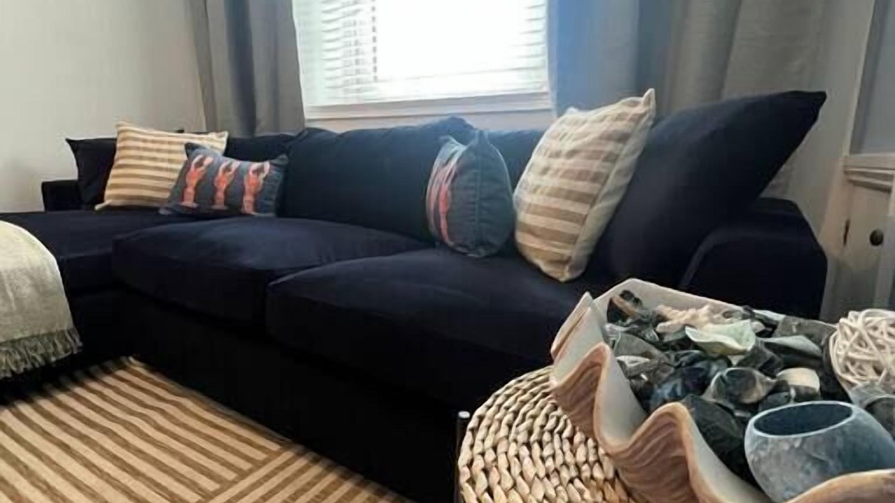 Photo of Livingroom in Margam