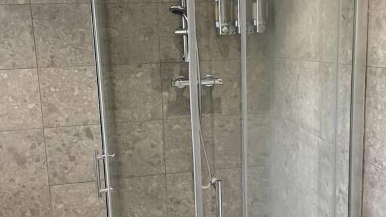 Photo of Bathroom in Margam