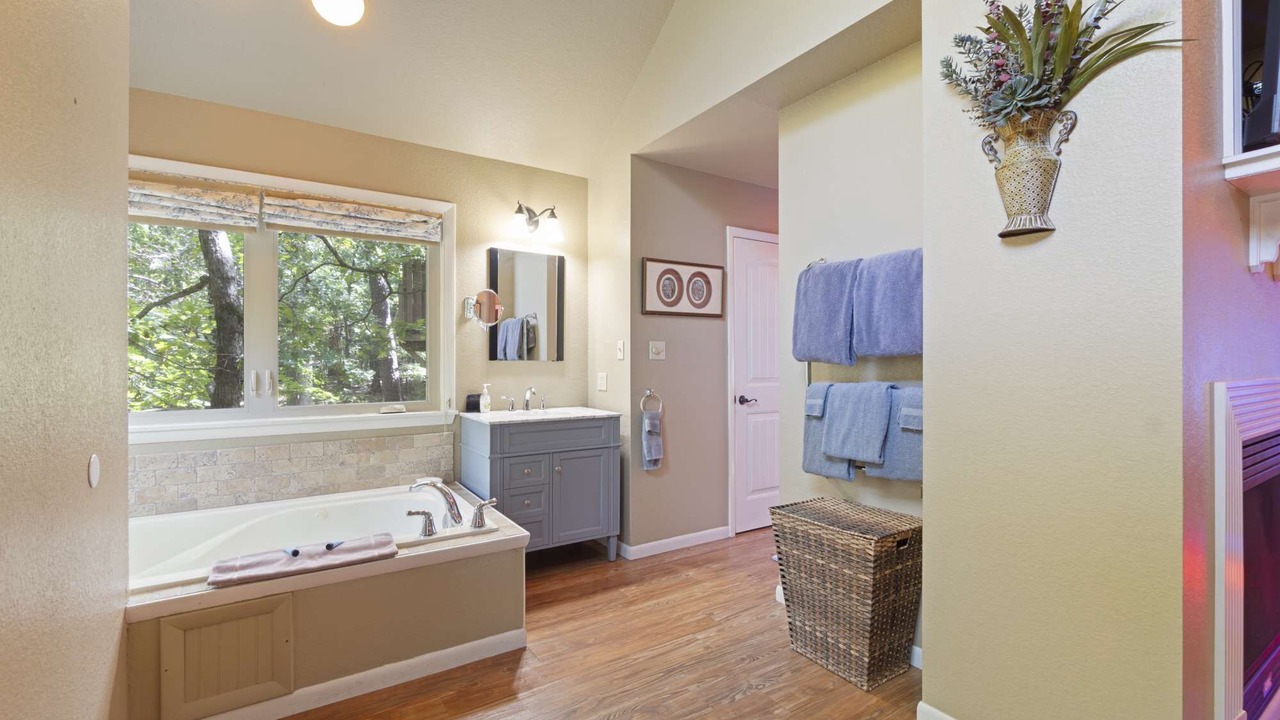Photo of Bathroom in Eureka Springs