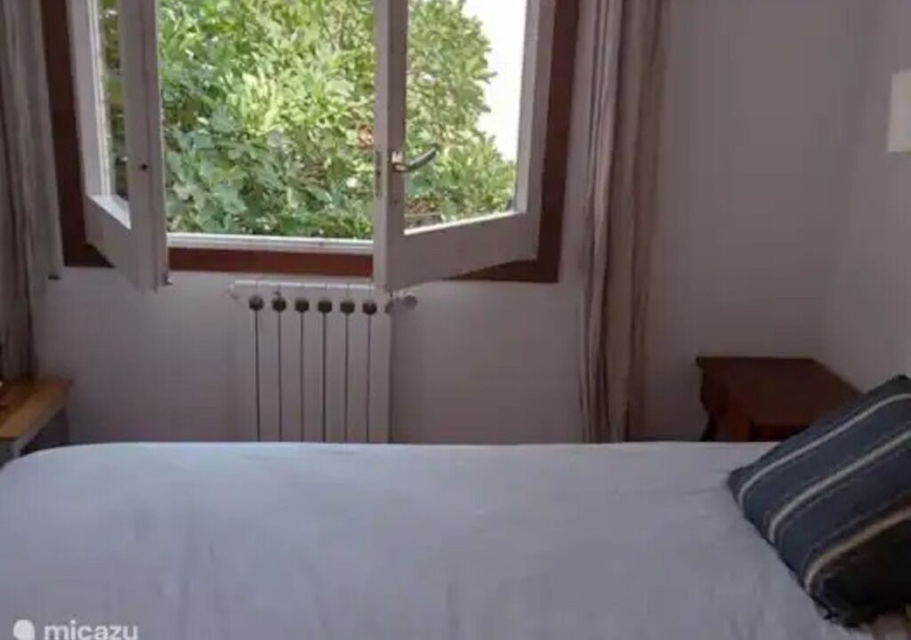 Photo of Bedroom in Passeig Maritim