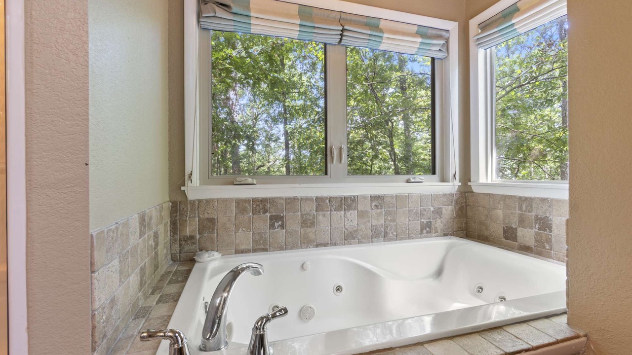 Photo of Bathroom in Eureka Springs
