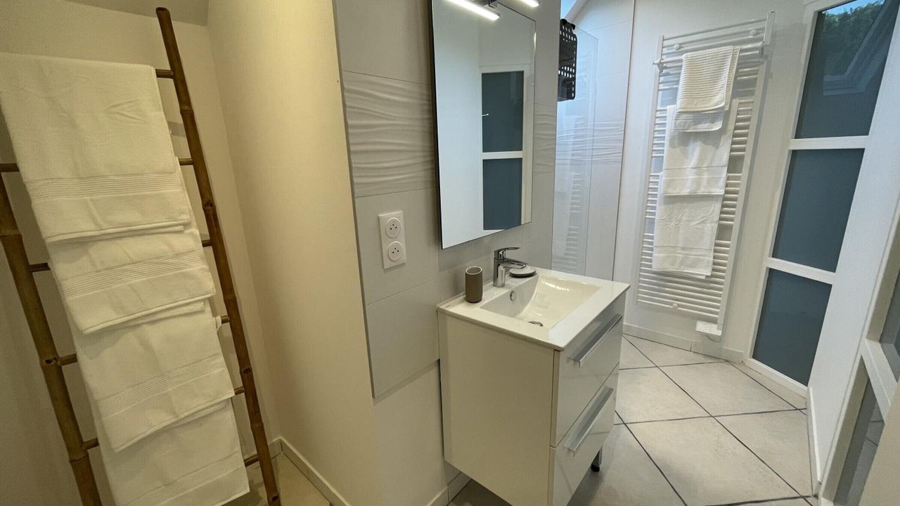Photo of Bathroom in Chambray-les-Tours