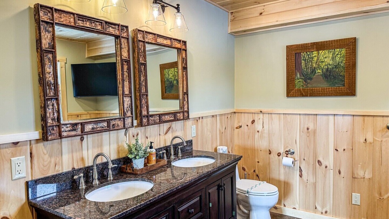 Photo of Bathroom in Inlet