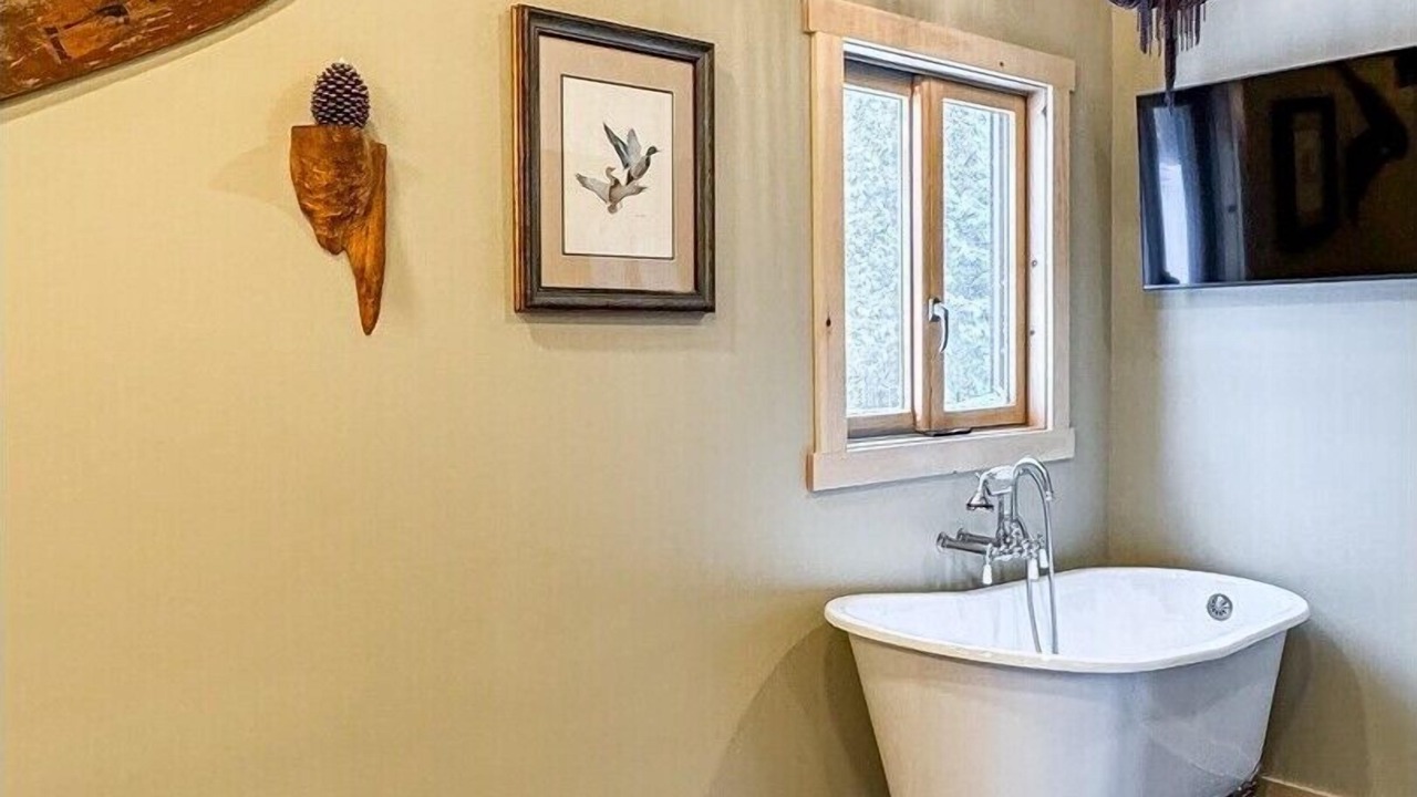 Photo of Bathroom in Inlet