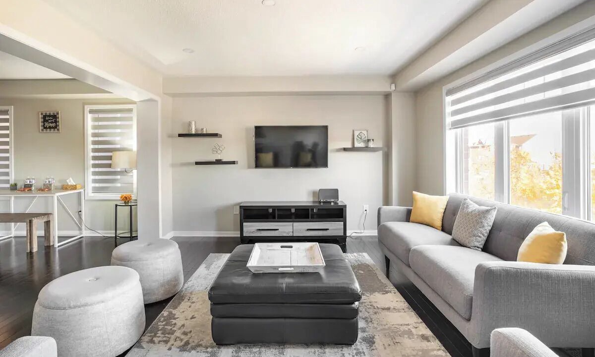 Photo of Livingroom in Mount Pleasant