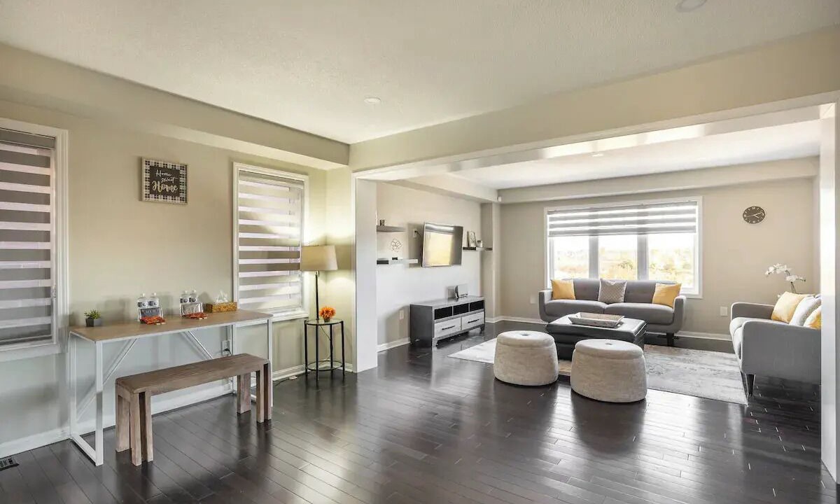 Photo of Livingroom in Mount Pleasant