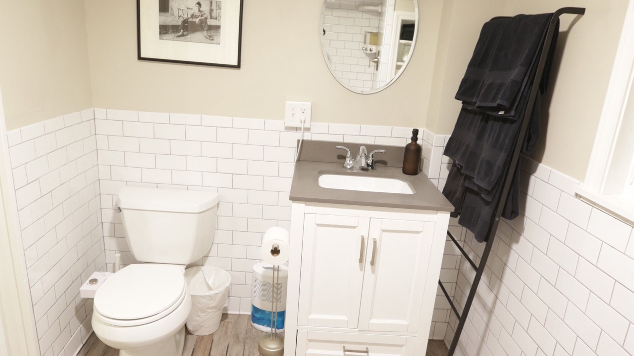 Photo of Bathroom in Candler Park