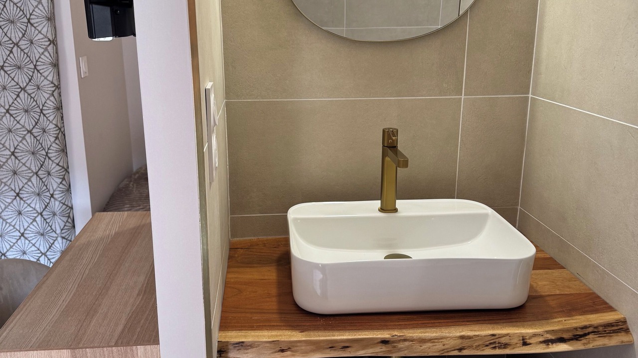 Photo of Bathroom in Caux