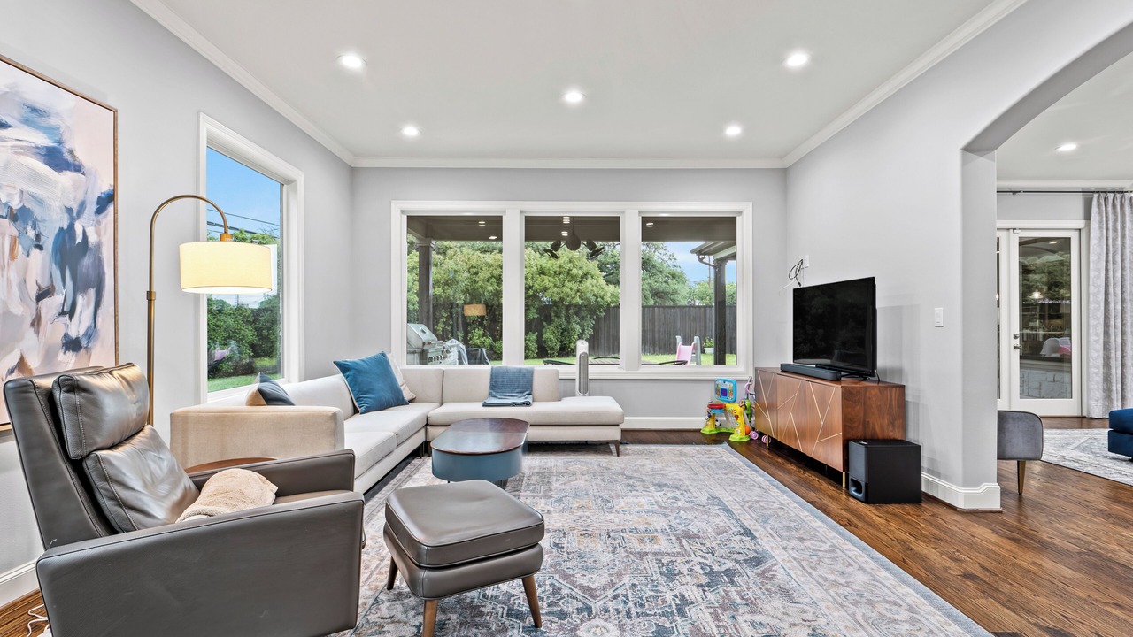 Photo of Livingroom in Lake Highlands