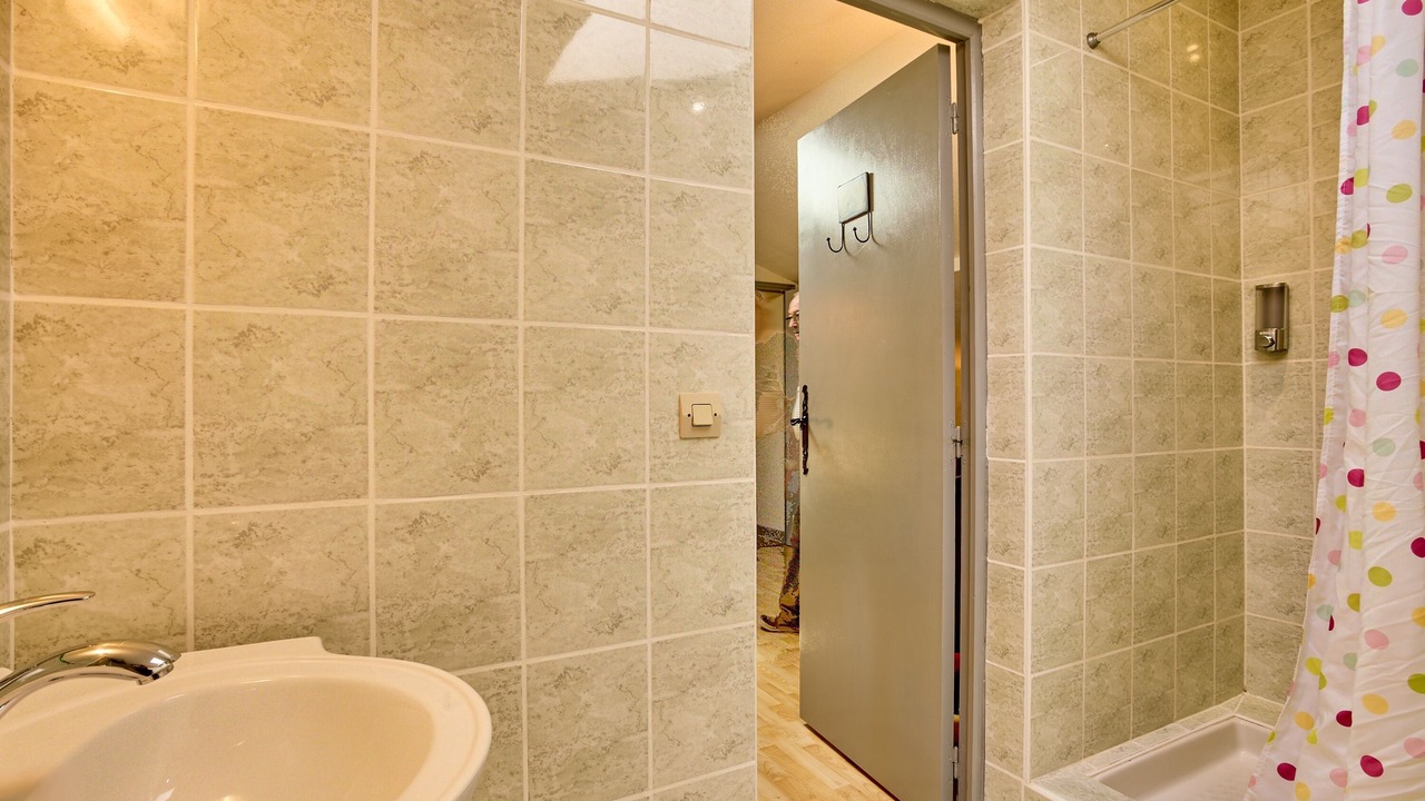 Photo of Bathroom in Thenac