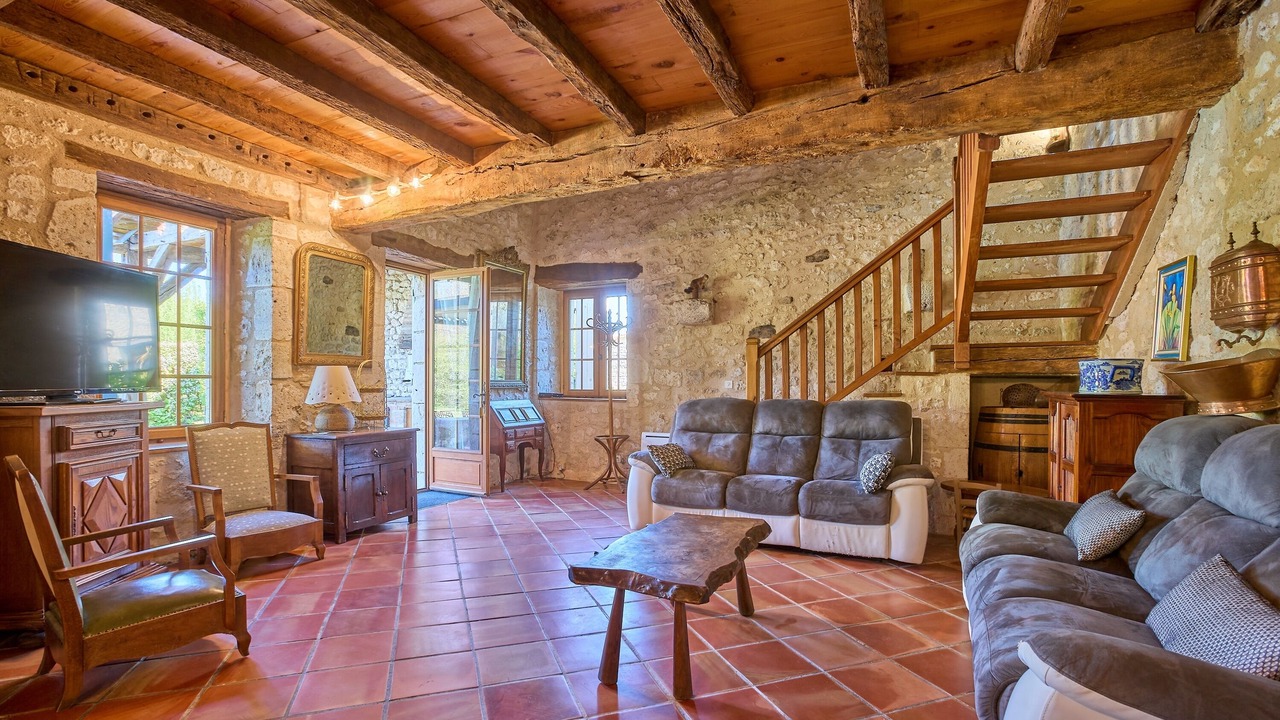 Photo of Livingroom in Thenac