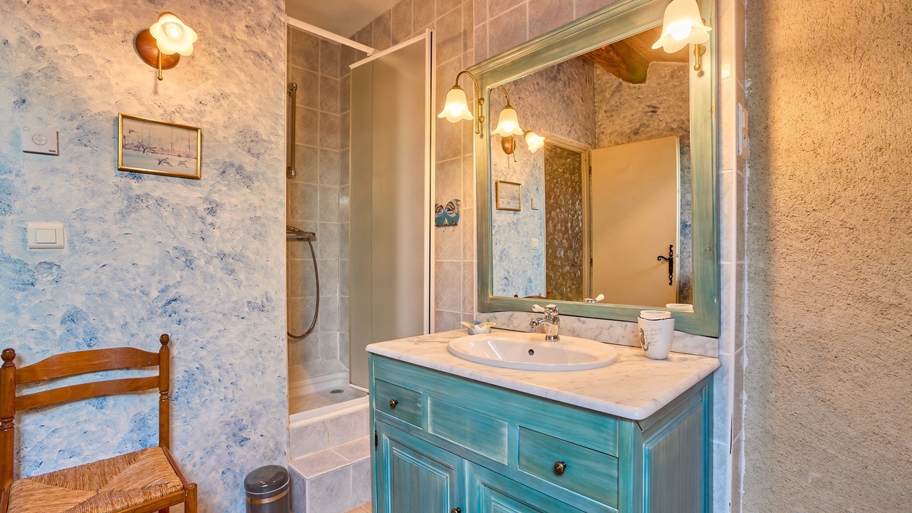 Photo of Bathroom in Thenac