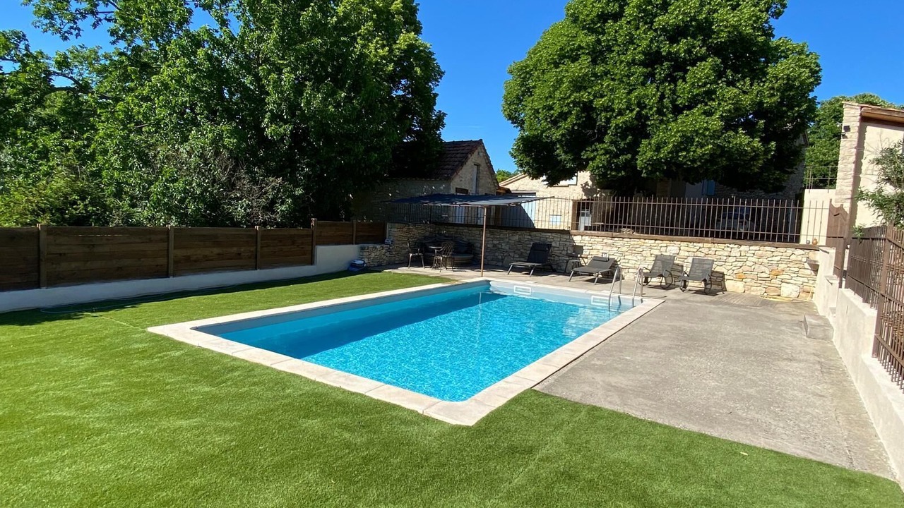 Photo of Outdoor in Ongles