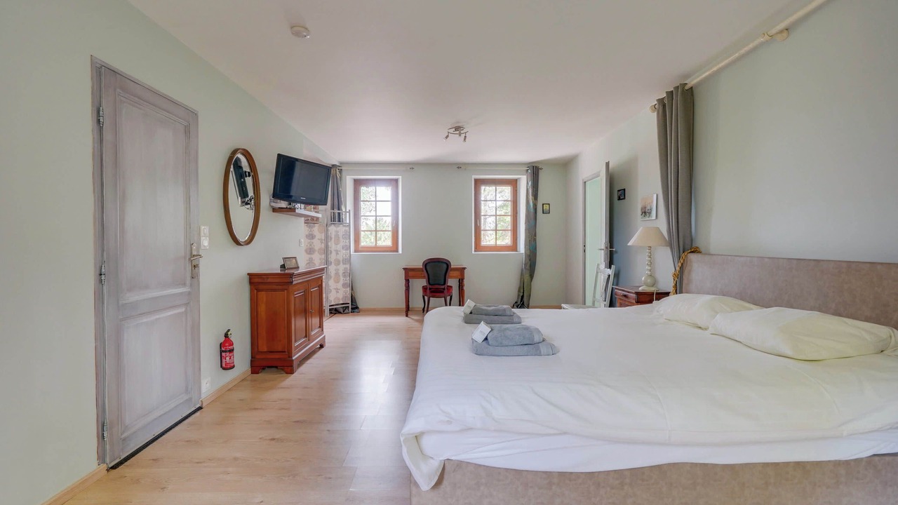 Photo of Bedroom in Blasimon