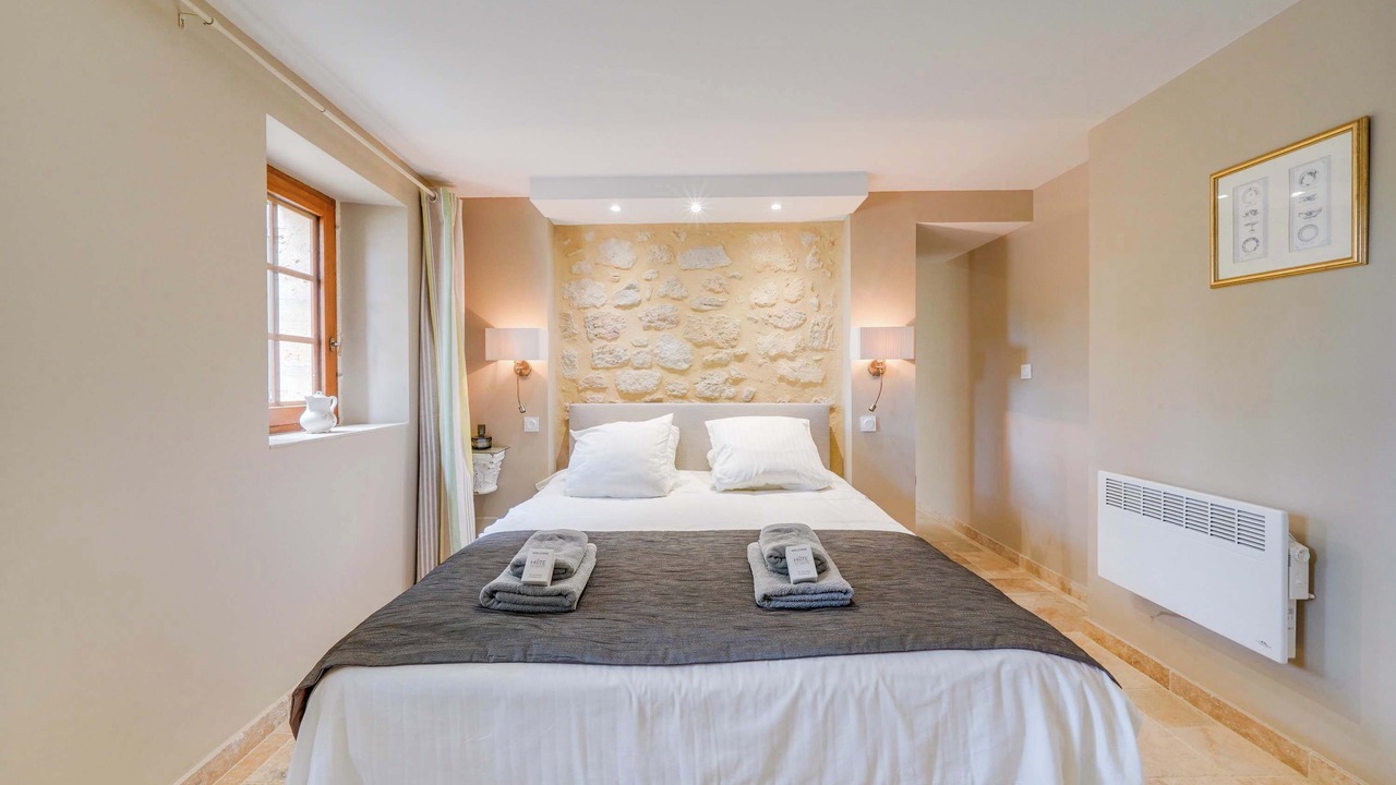 Photo of Bedroom in Blasimon