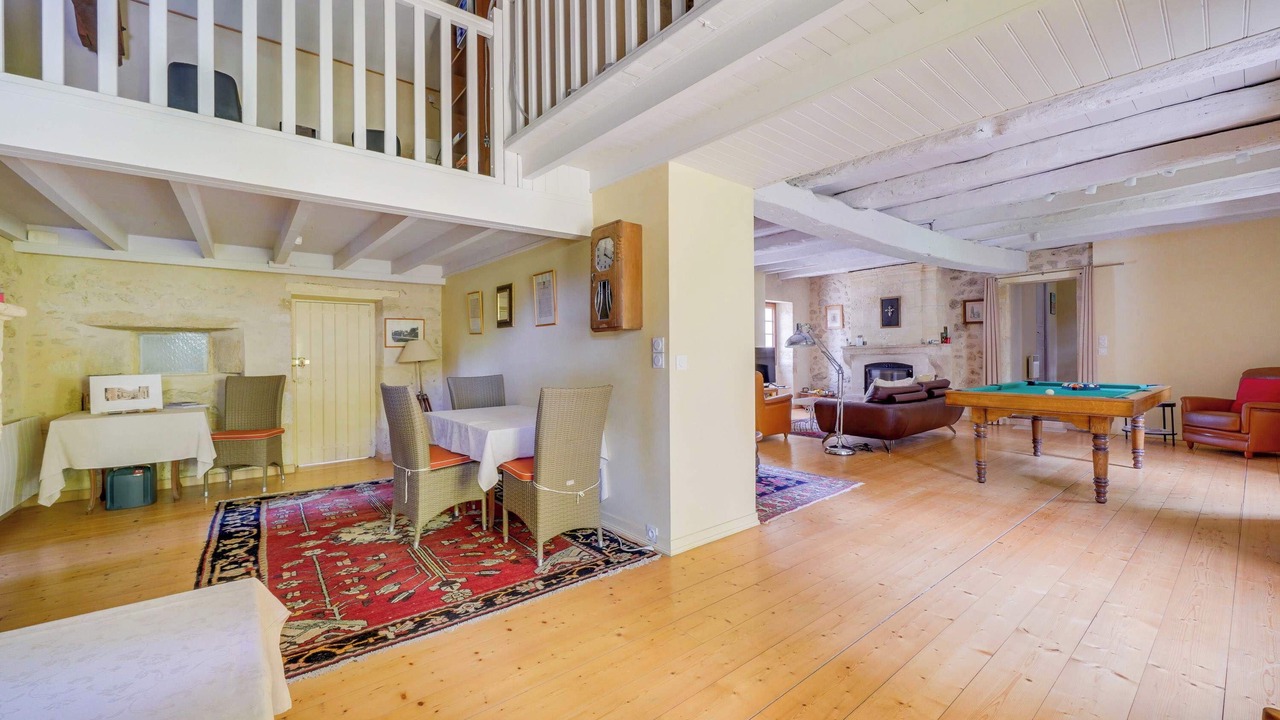 Photo of Others in Blasimon