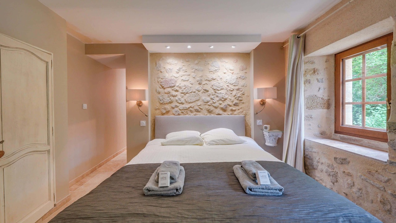 Photo of Bedroom in Blasimon