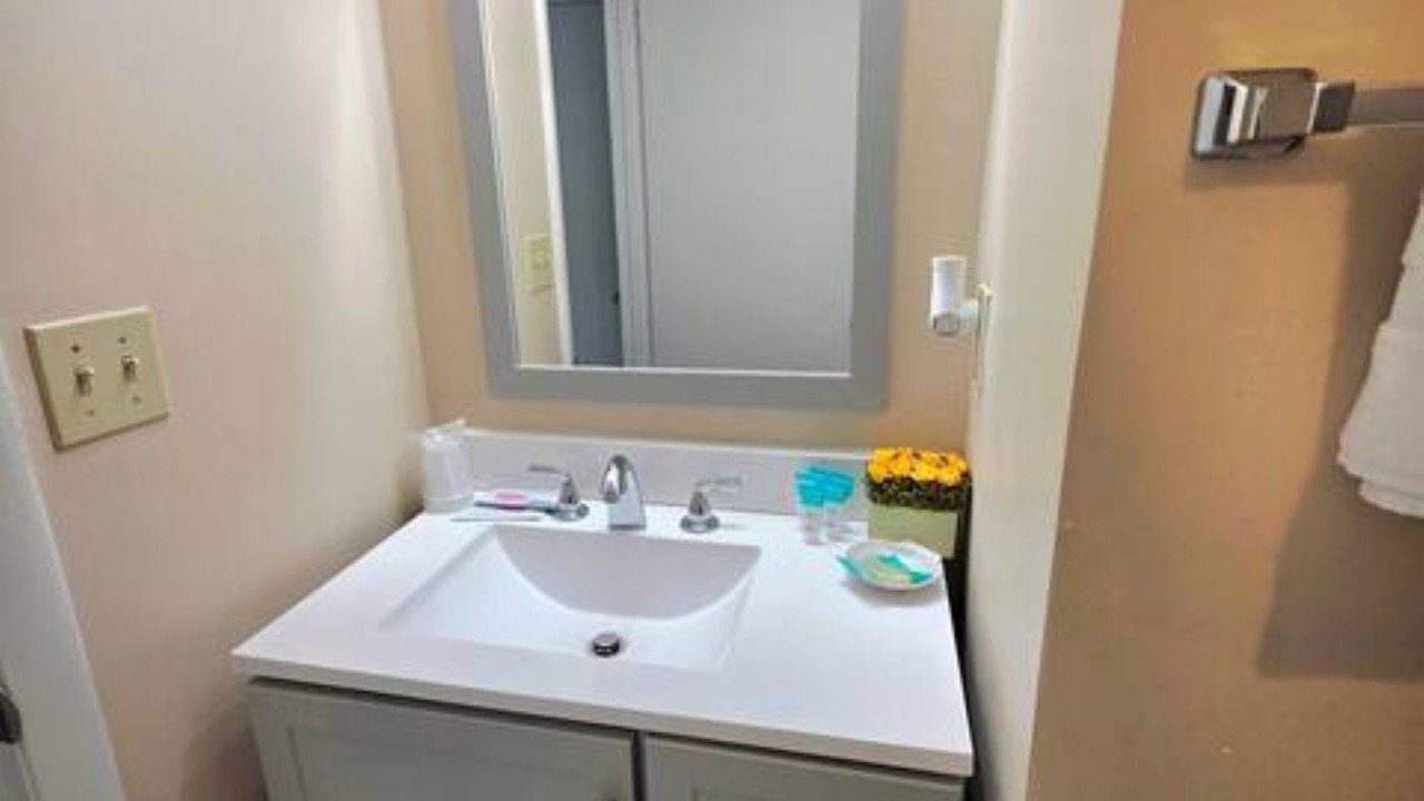 Photo of Bathroom in Schulte Park