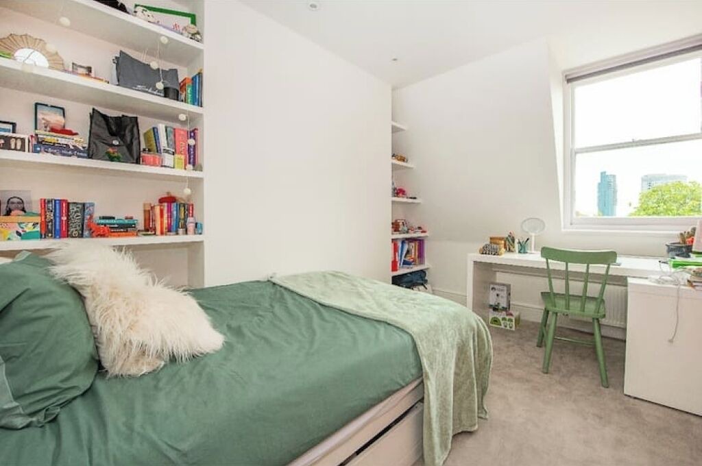 Photo of Bedroom in Southfields