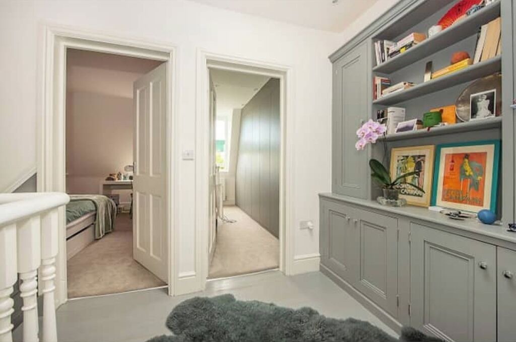 Photo of Others in Southfields