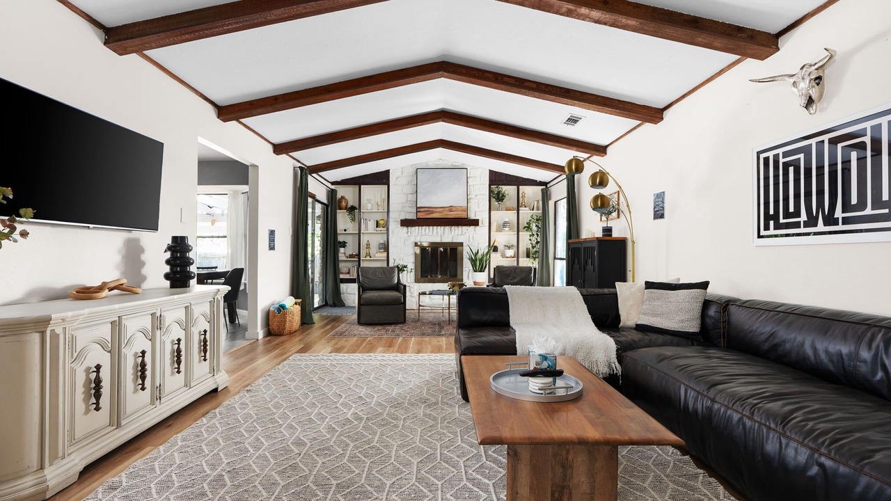Photo of Livingroom in Round Rock West