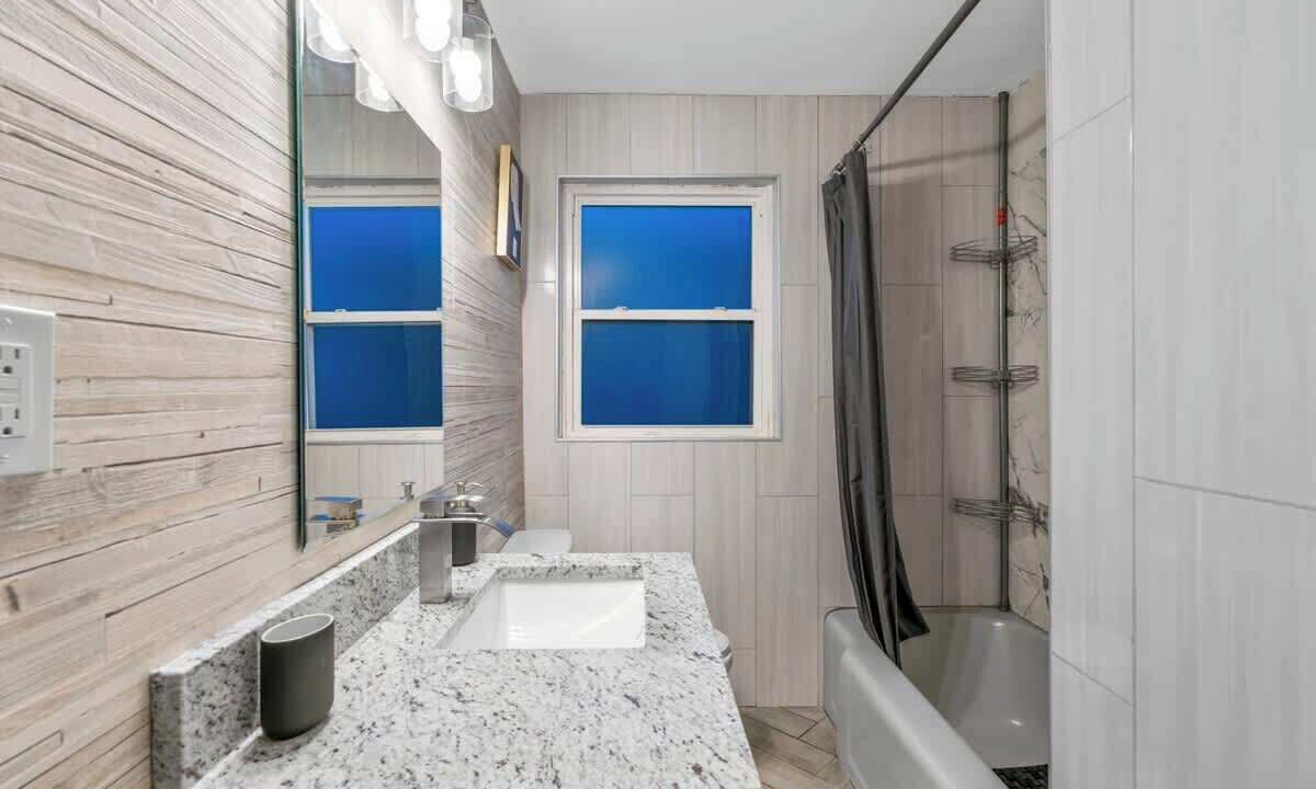 Photo of Bathroom in Richmond Heights