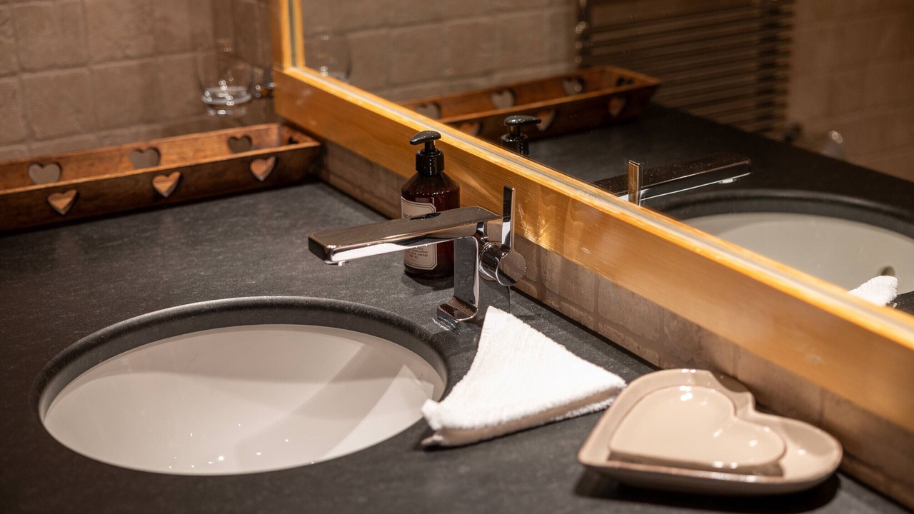 Photo of Bathroom in Saint-Pierre-de-Clages