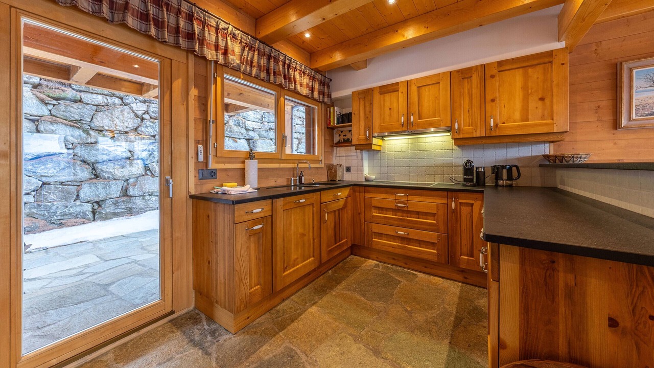 Photo of Kitchen in Saint-Pierre-de-Clages
