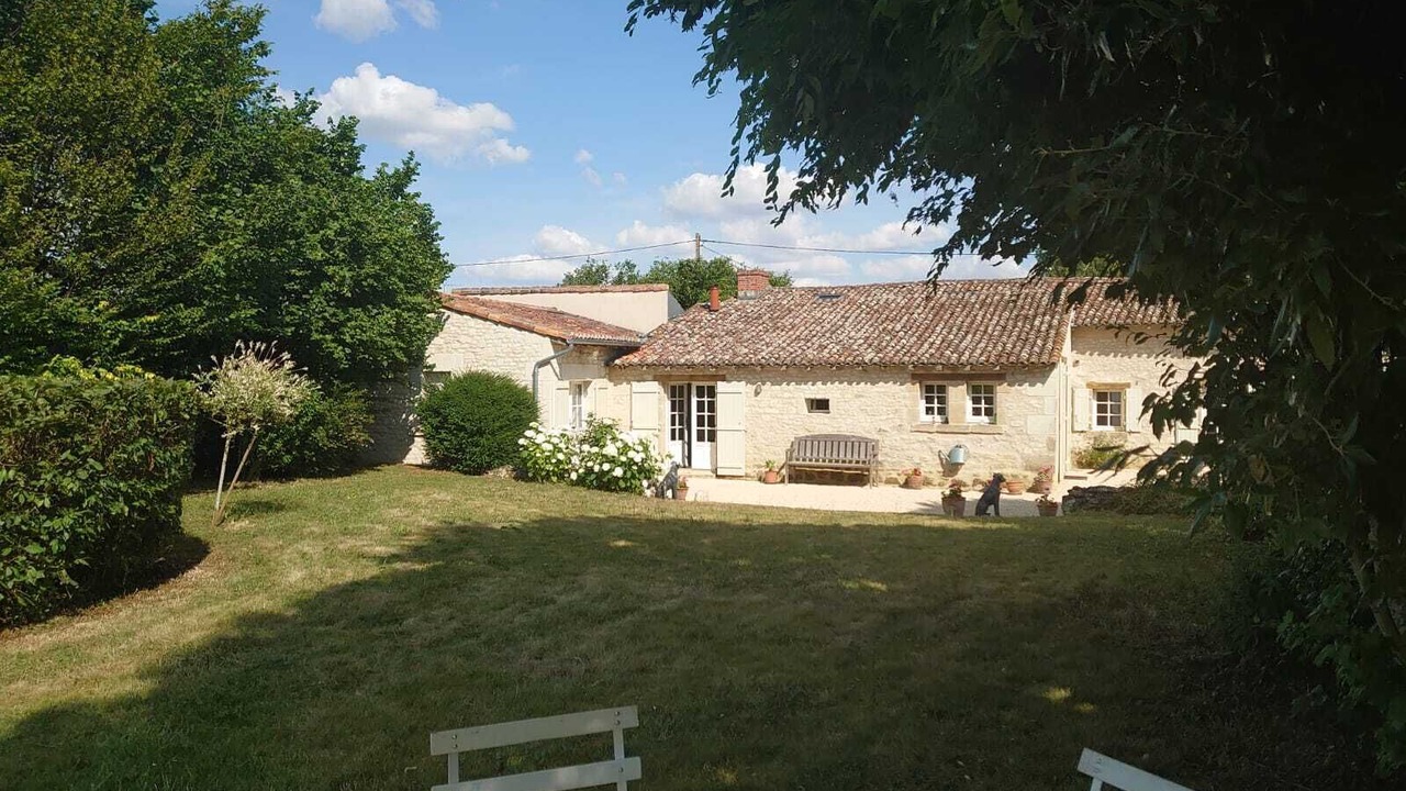 Photo of Outdoor in Saint-Macaire-du-Bois