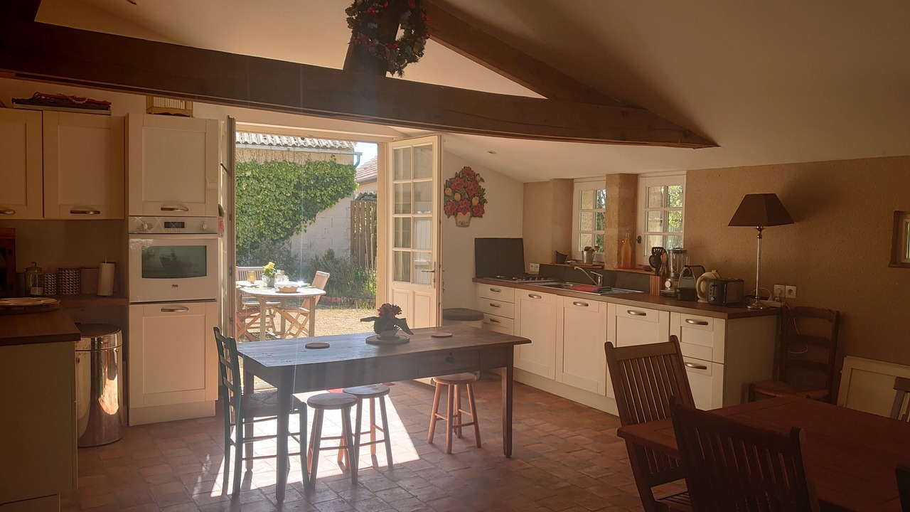 Photo of Kitchen in Saint-Macaire-du-Bois