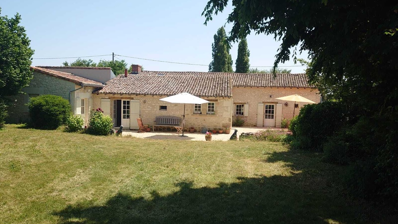 Photo of Outdoor in Saint-Macaire-du-Bois