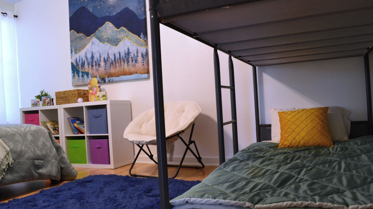 Photo of Bedroom in Leon Junction