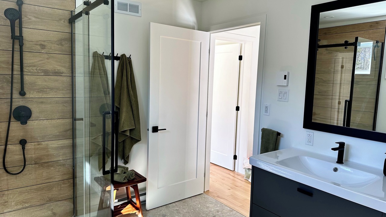 Photo of Bathroom in Saint-Raymond