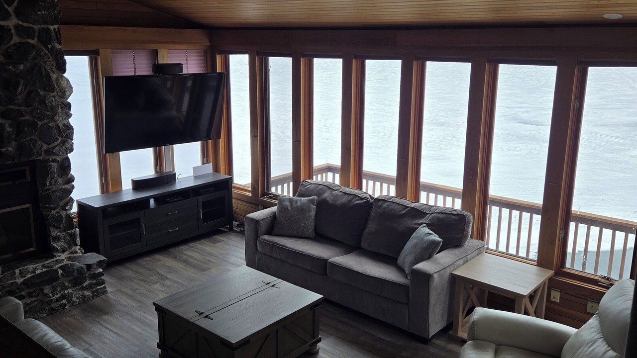 Photo of Livingroom in Northern Ontario
