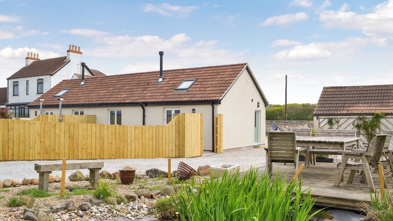 Photo of Outdoor in Buckton