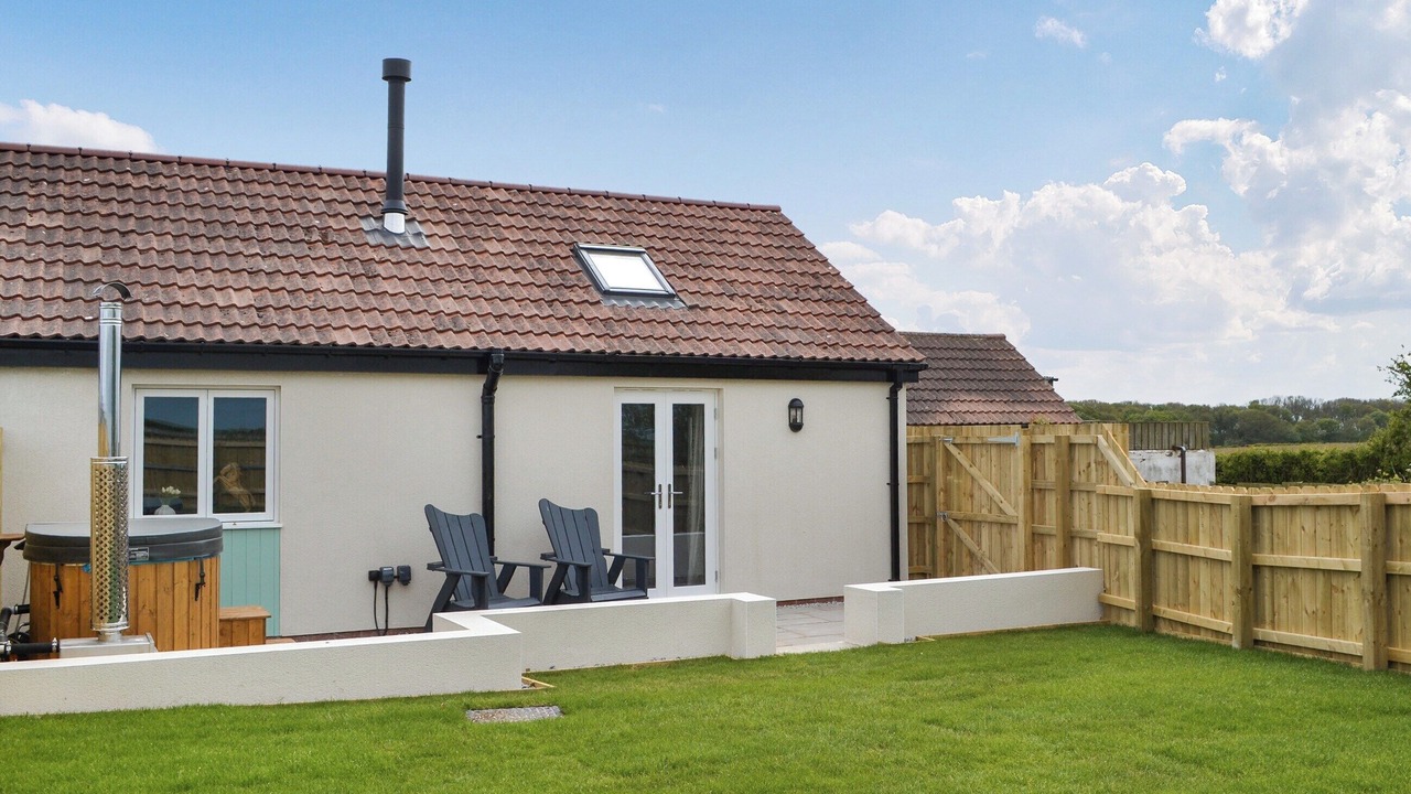 Photo of Others in Buckton