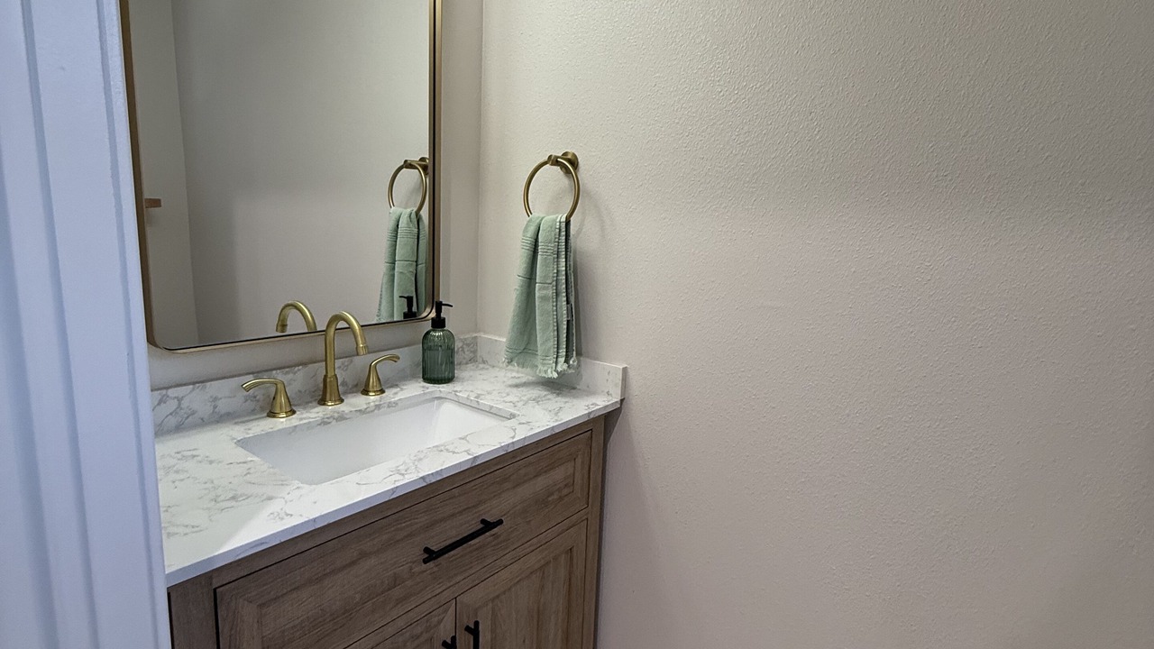 Photo of Bathroom in Broadview