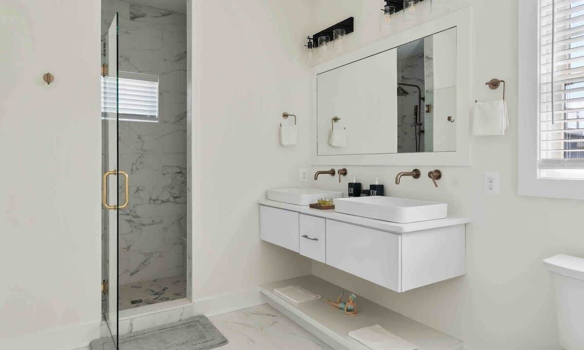 Photo of Bathroom in Rehoboth by the Sea