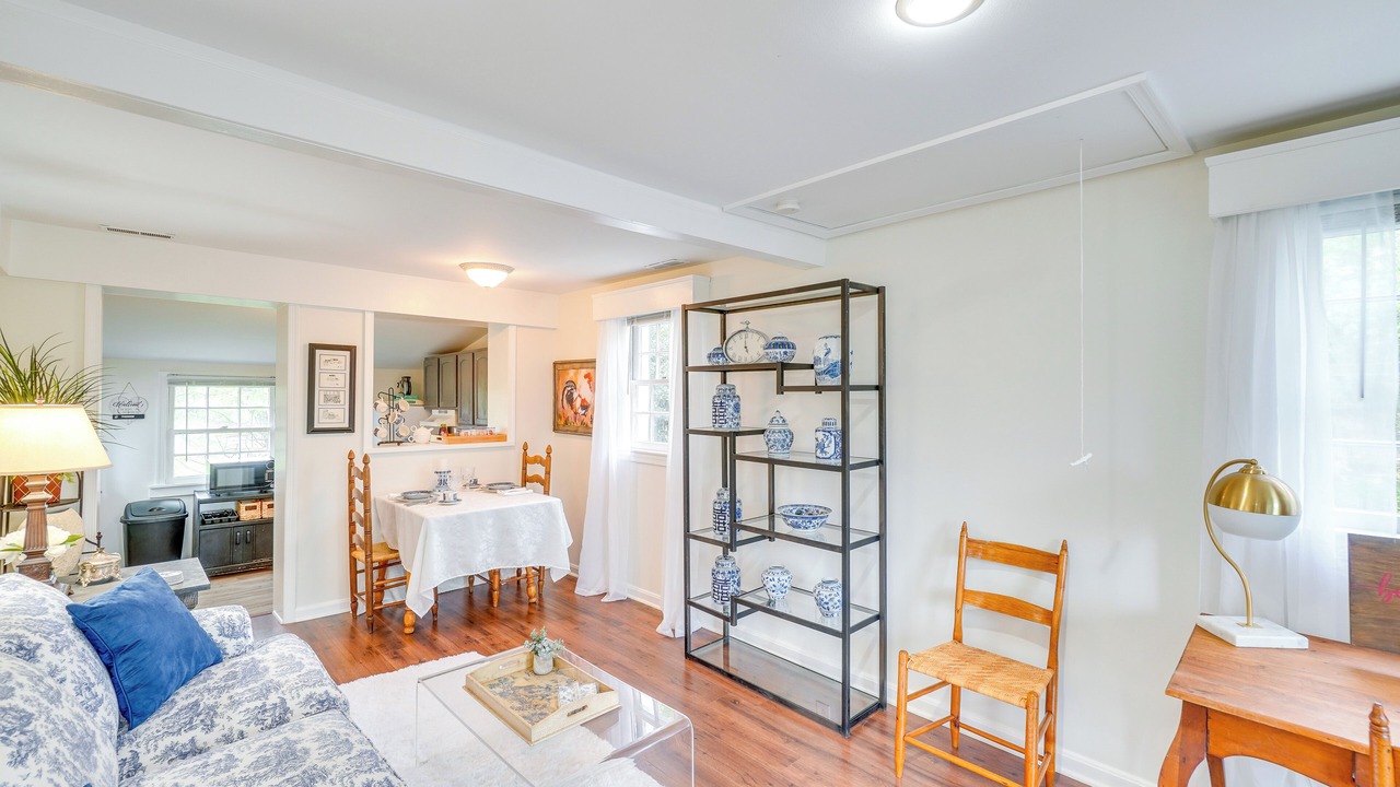 Photo of Livingroom in Leesburg