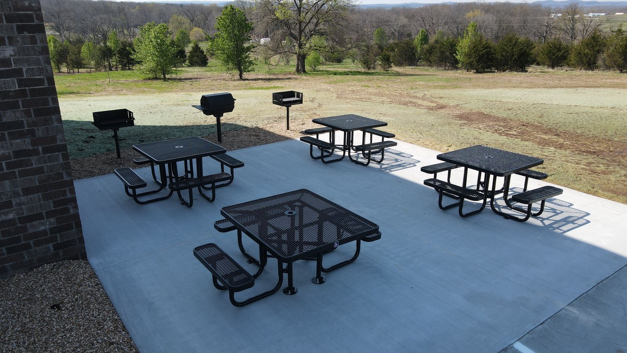 Photo of Outdoor in Ava