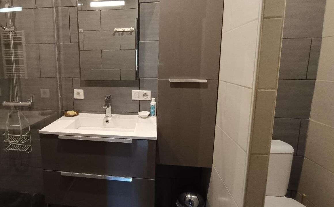 Photo of Bathroom in Castelnau-Montratier-Sainte-Alauzie