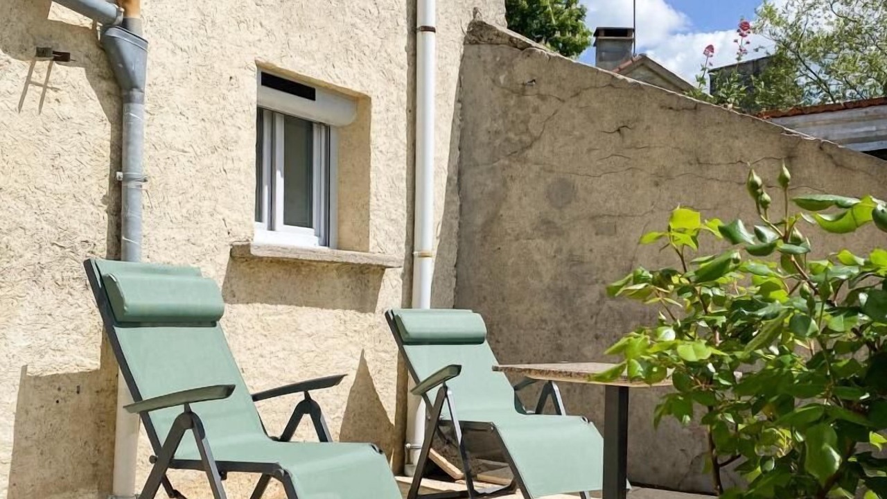 Photo of Patio Balcony in Thedirac