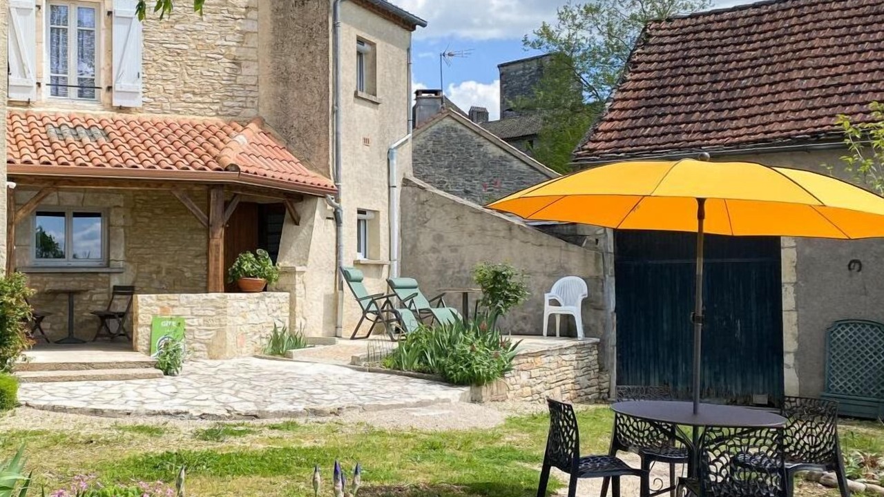 Photo of Outdoor in Thedirac