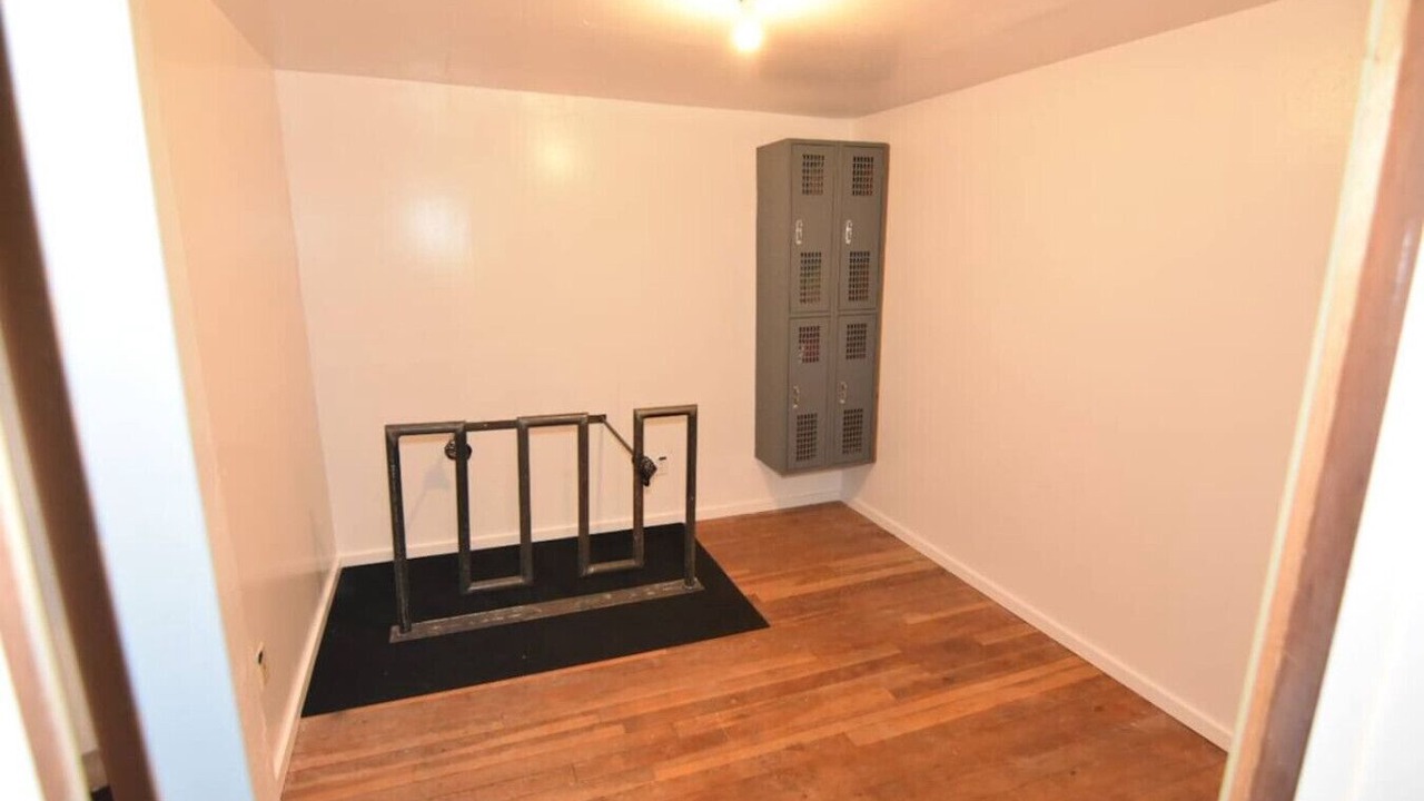 Photo of Others in Oakridge